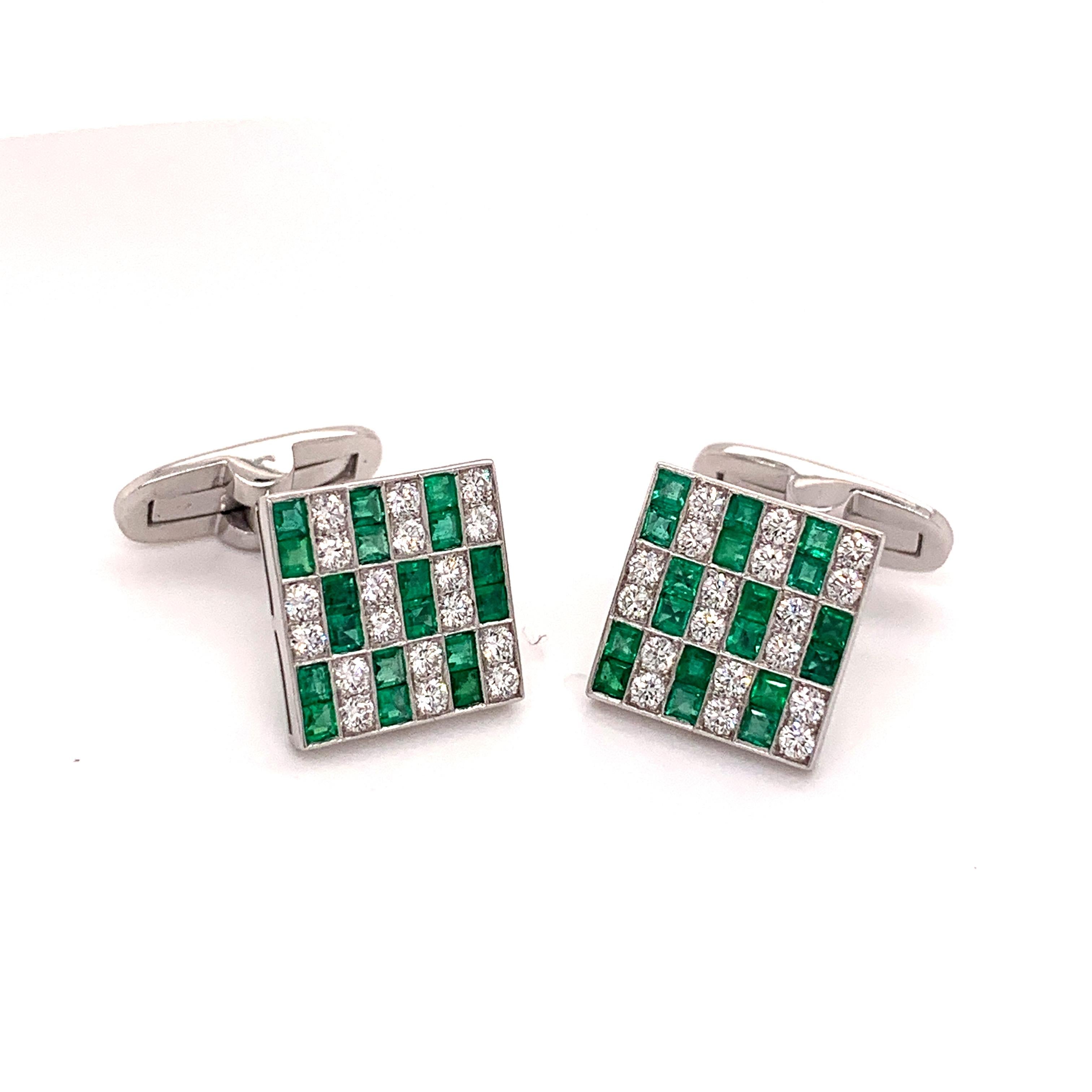 Sophia D. 1.45 Carat Emerald and Diamonds Cufflinks In New Condition For Sale In New York, NY