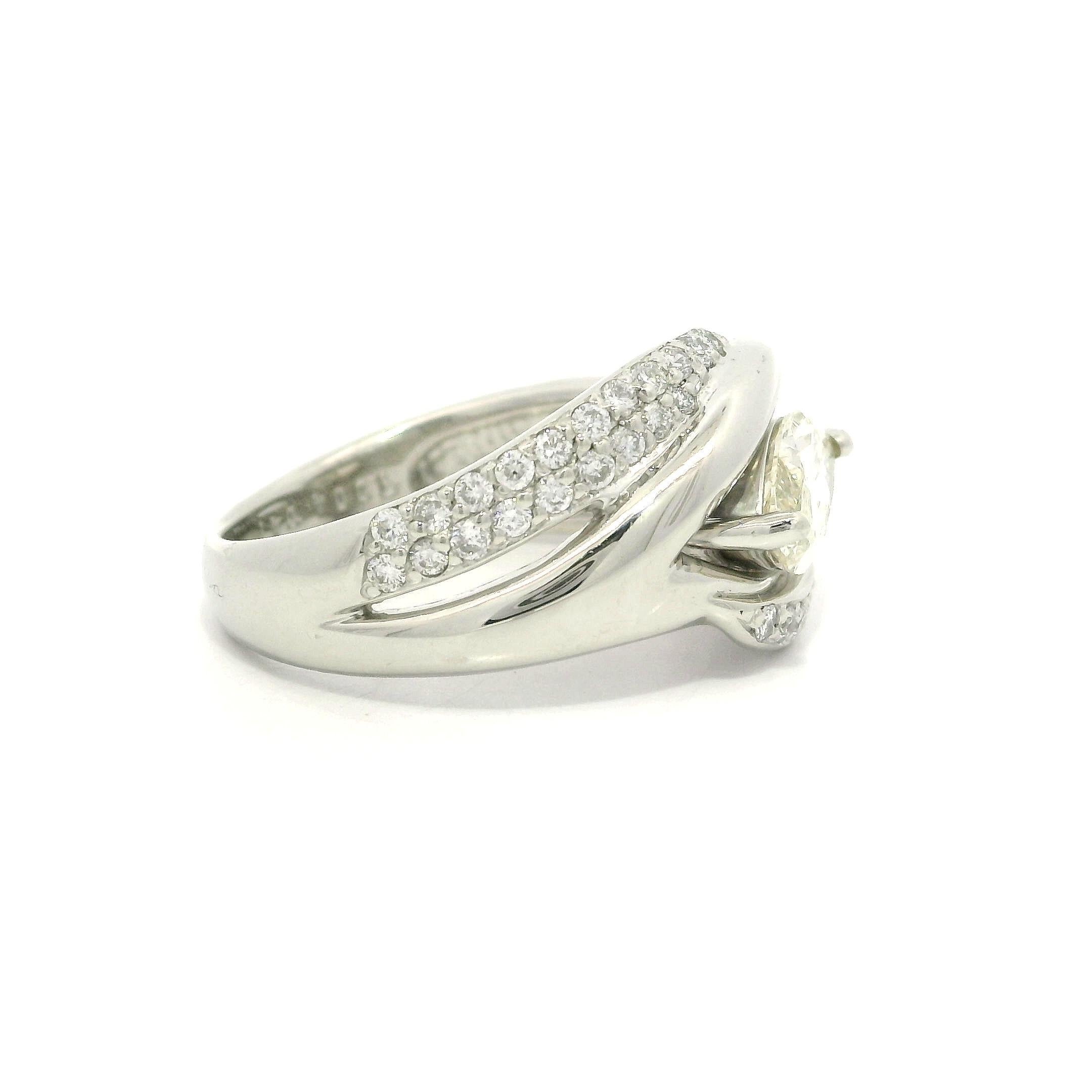Platin 1,47ctw Marquise Solitär Diamant Pave Bypass Stil Band Ring Damen im Angebot
