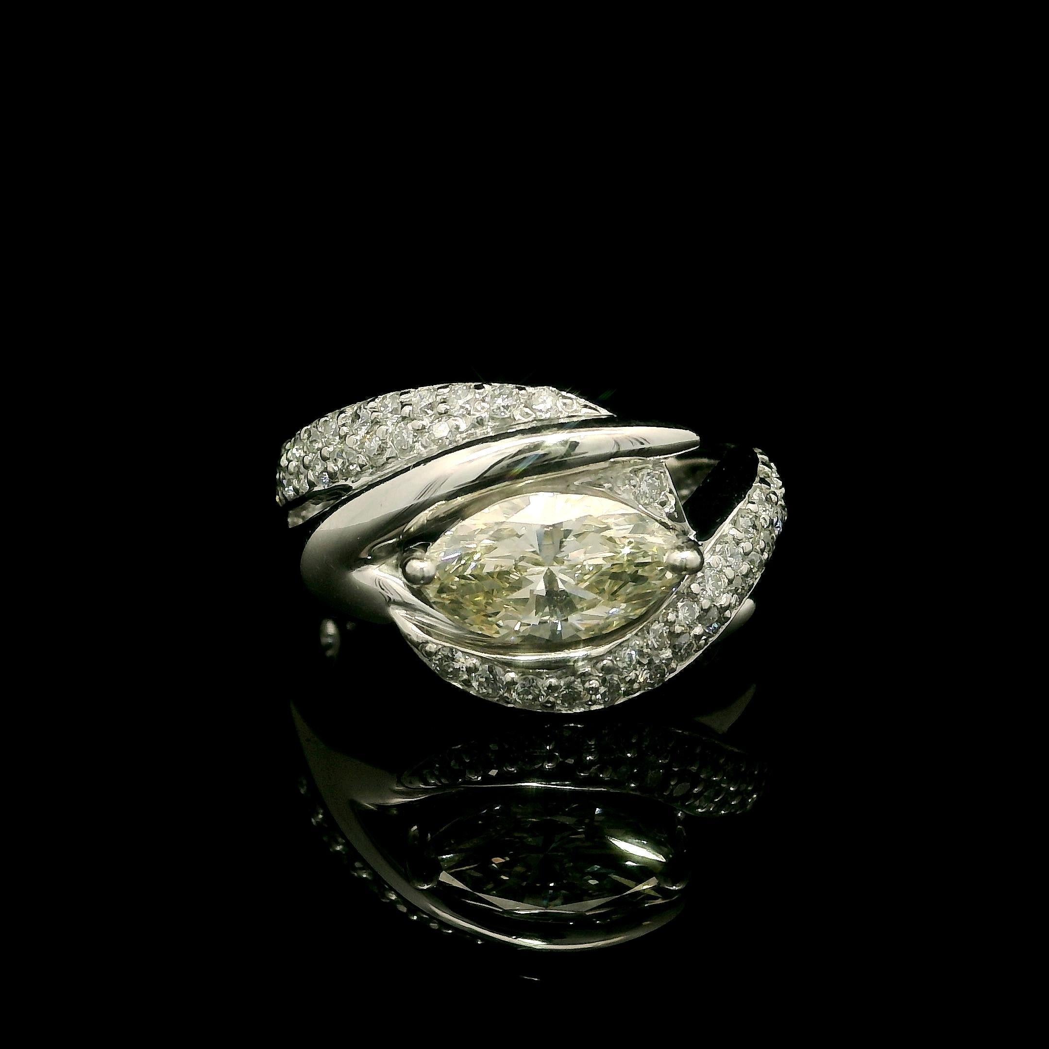 Platin 1,47ctw Marquise Solitär Diamant Pave Bypass Stil Band Ring im Angebot 4