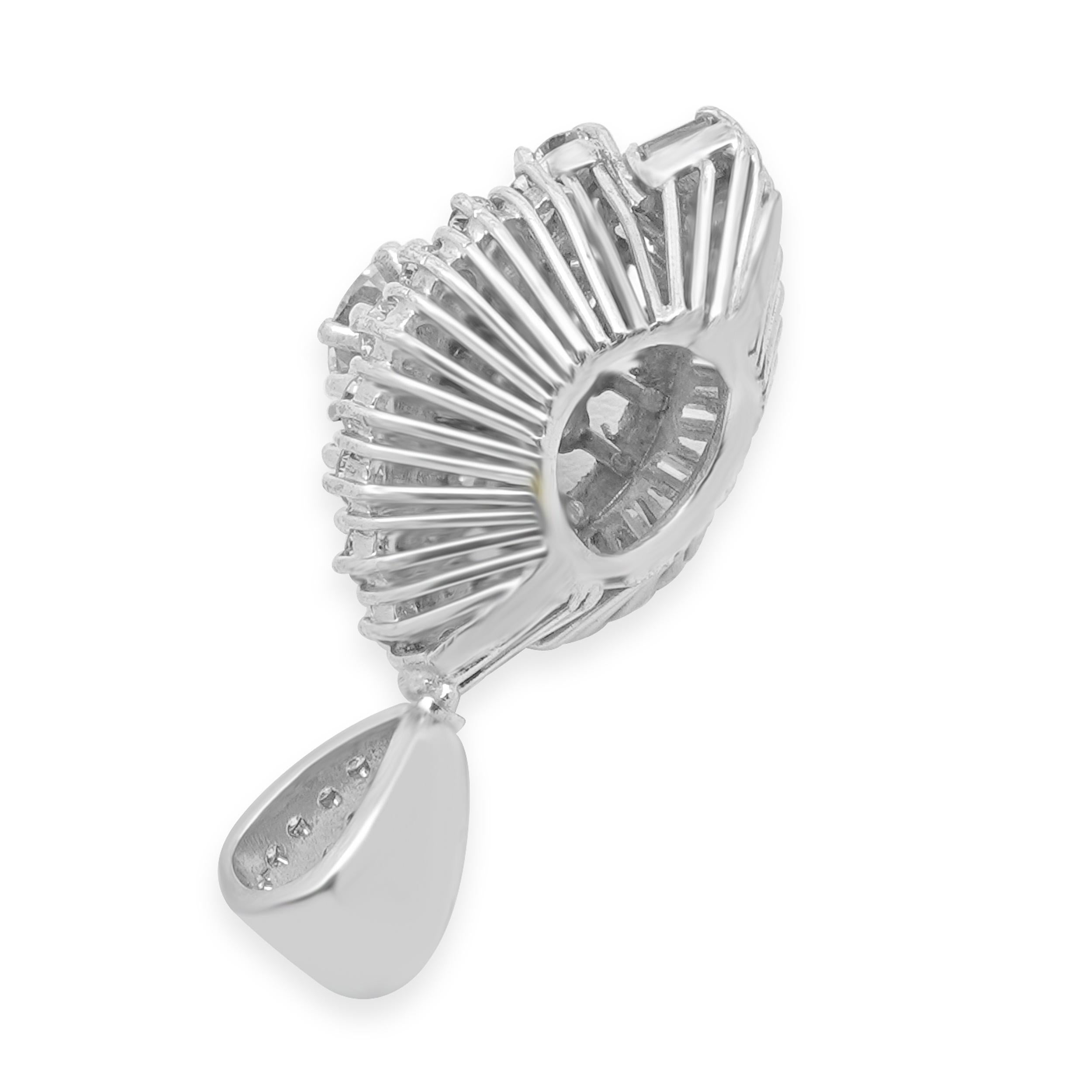 Ciondolo bypass in platino/oro bianco 14k con diamanti tondi e a baguette In condizioni ottime in vendita a Scottsdale, AZ