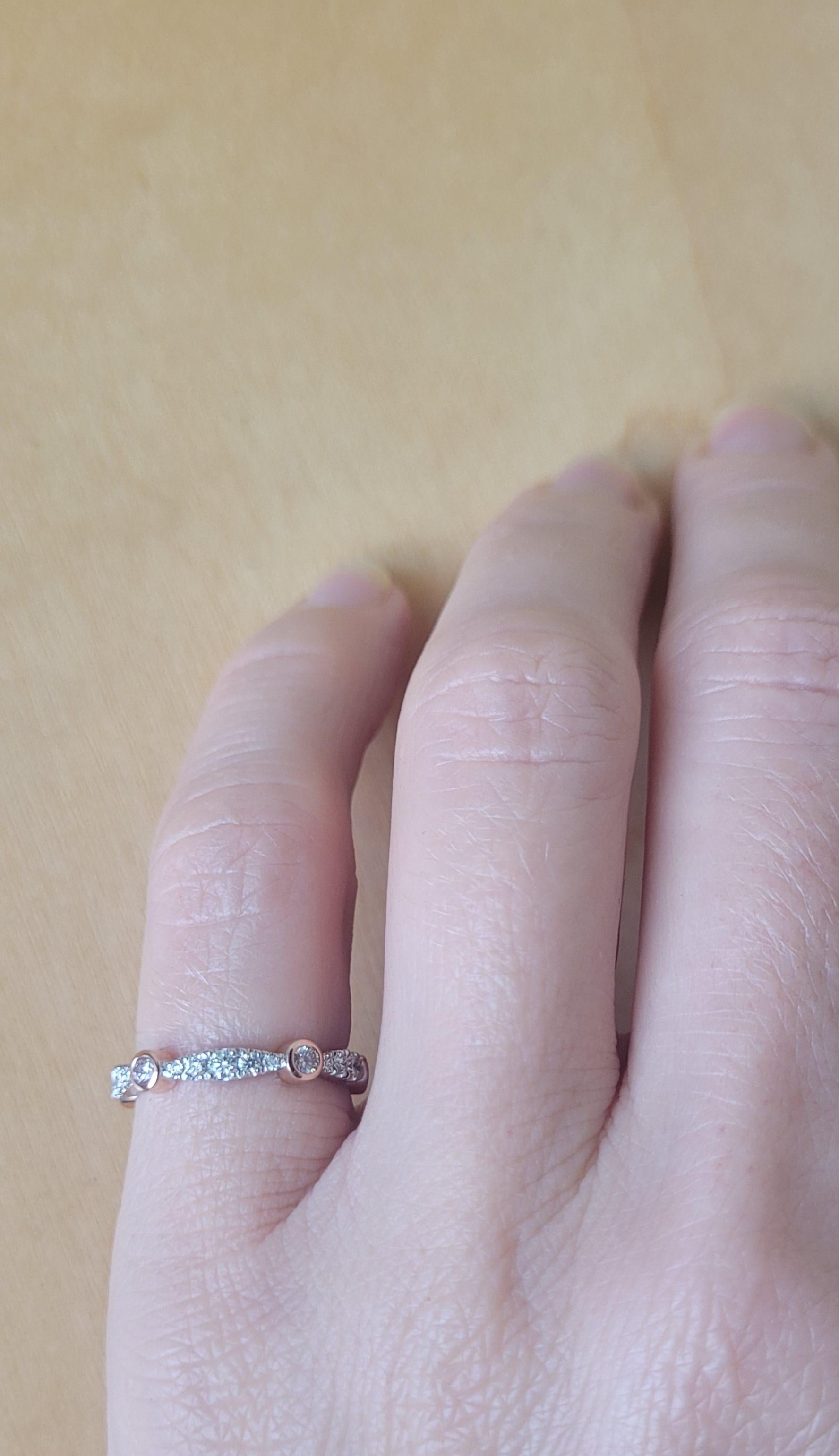 Anillo de eternidad de oro rosa natural y diamante blanco de 14 quilates en platino, talla 4,75 en venta 1