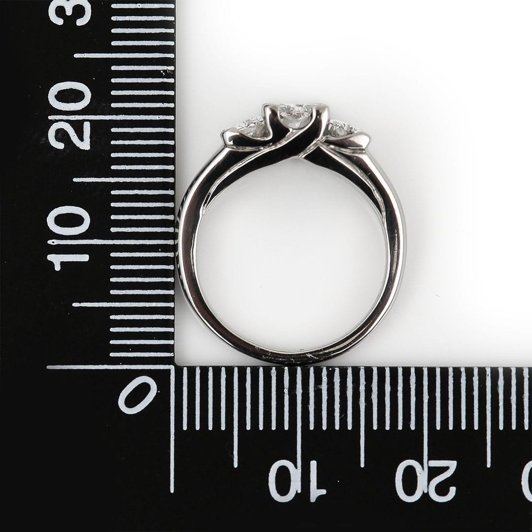 Platinum 1.50ct IGI Certified E Color Three Stone Diamond Ring For Sale 6