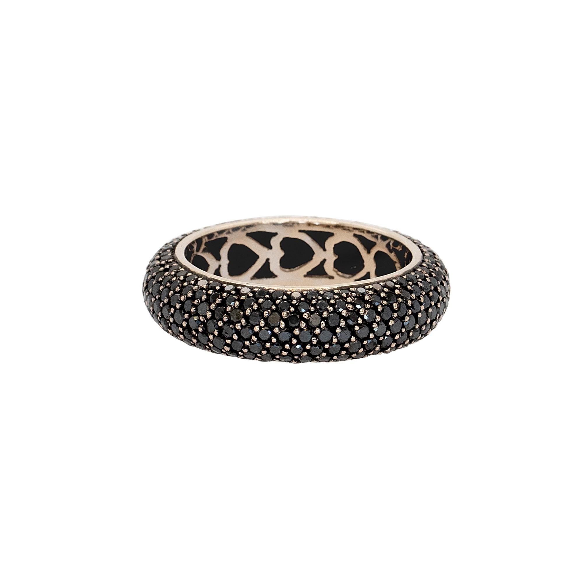 Diamond Details: 
Black Rhodium
Approx 1.5ct
Ring Material: Platinum
Ring Size: 8.5 (can be sized)
Total Weight: 6.06g (3.89dwt)
This item comes with a presentation box!
SKU: R6319

This Platinum Black Rhodium Pave Eternity Ring is the epitome of