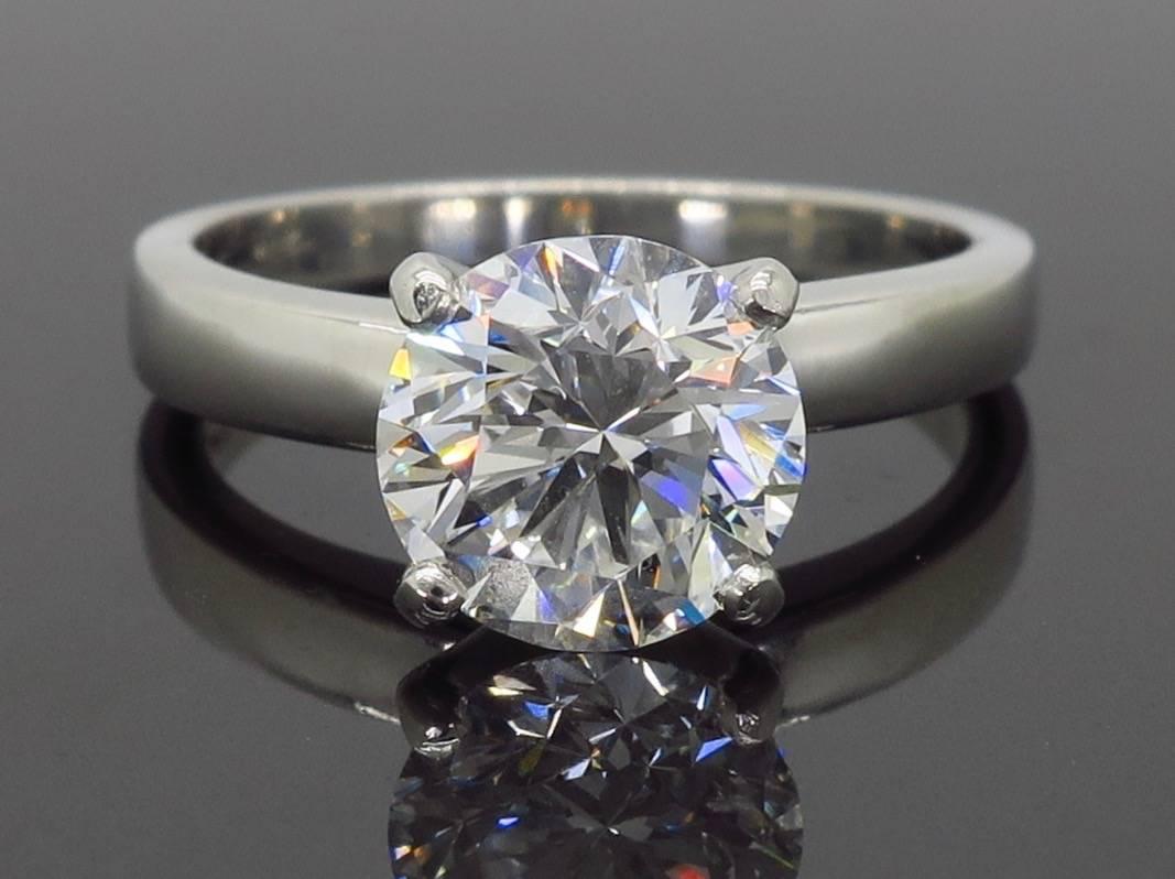 Platinum 1.61 Carat Round Diamond Solitaire Ring In Excellent Condition In Webster, NY