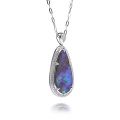 Platinum 16.17 ct Opal and Diamond Pendant Necklace