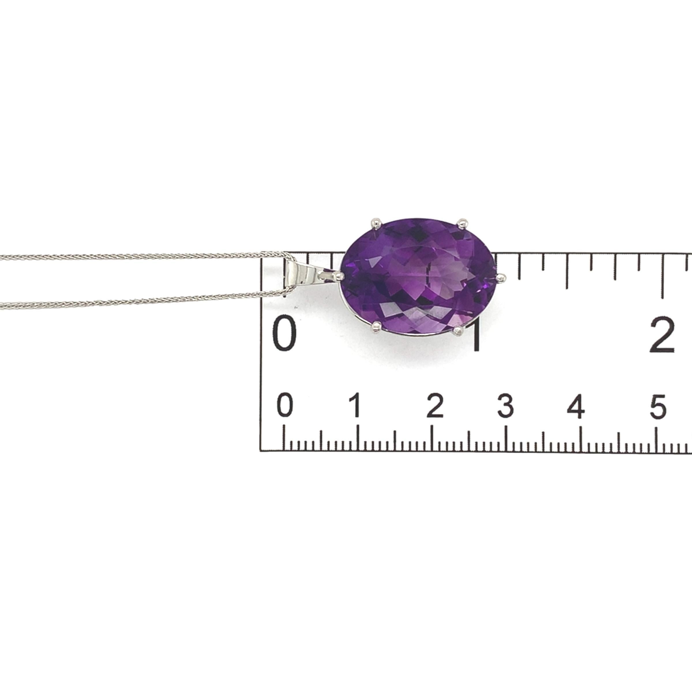 Pendentif Améthyste ovale de 16,33 carats en platine avec chaîne en platine de 18 pouces en vente 3