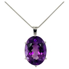 Pendentif Améthyste ovale de 16,33 carats en platine avec chaîne en platine de 18 pouces