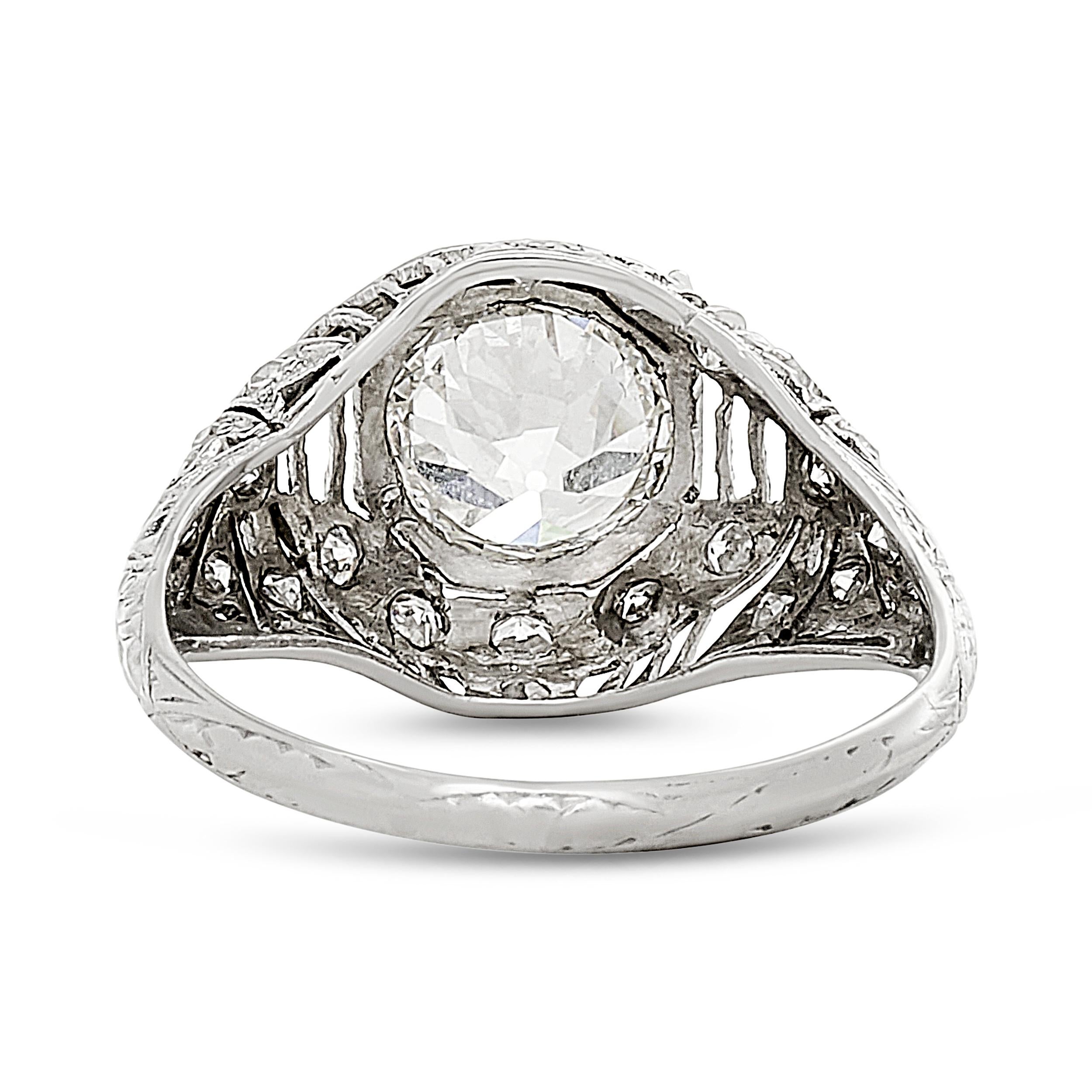 Taille vieille mine Bague de fiançailles vintage certifiée GIA, en platine avec diamants de 1,64 carat en vente
