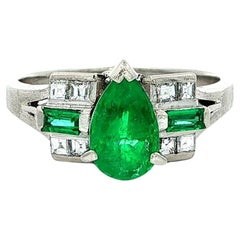 Bague de fiançailles en platine 1.66ctw Vibrant Green Pear Emerald & Asscher Diamond