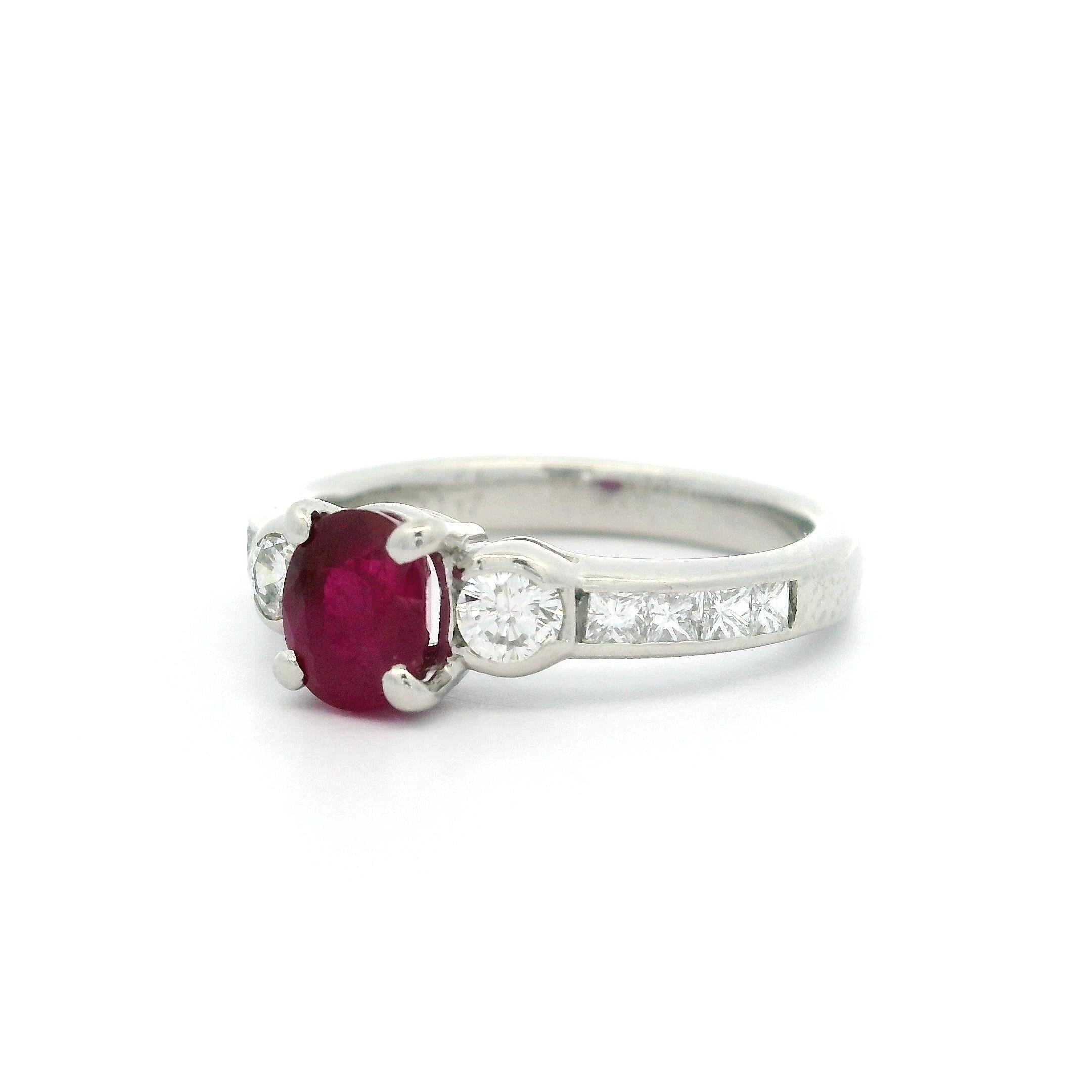 Platinum 1.6ctw Oval Ruby w/ Round & Princess Cut Diamond Sides Well Made Ring 3
