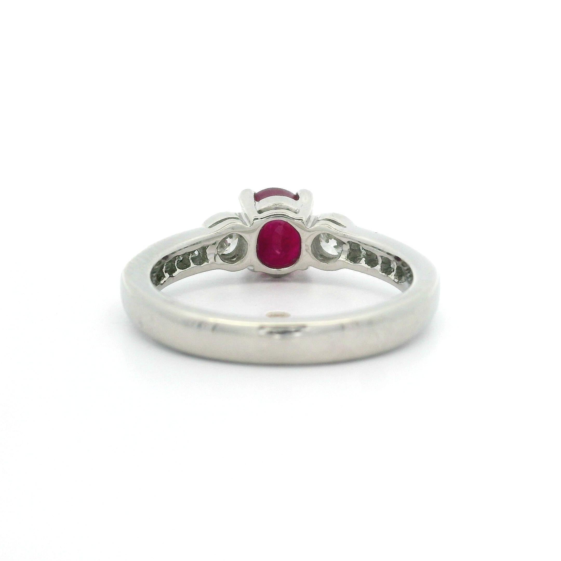 Platinum 1.6ctw Oval Ruby w/ Round & Princess Cut Diamond Sides Well Made Ring 4