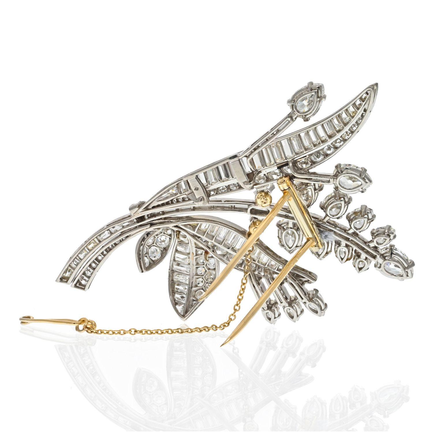 Platinum 17.00cttw Diamond Foliage Style Vintage Brooch In Excellent Condition For Sale In New York, NY