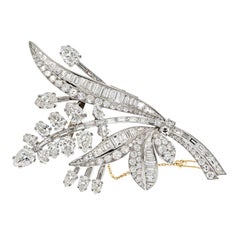 Spilla vintage in platino con diamante da 17,00cttw in stile foliage