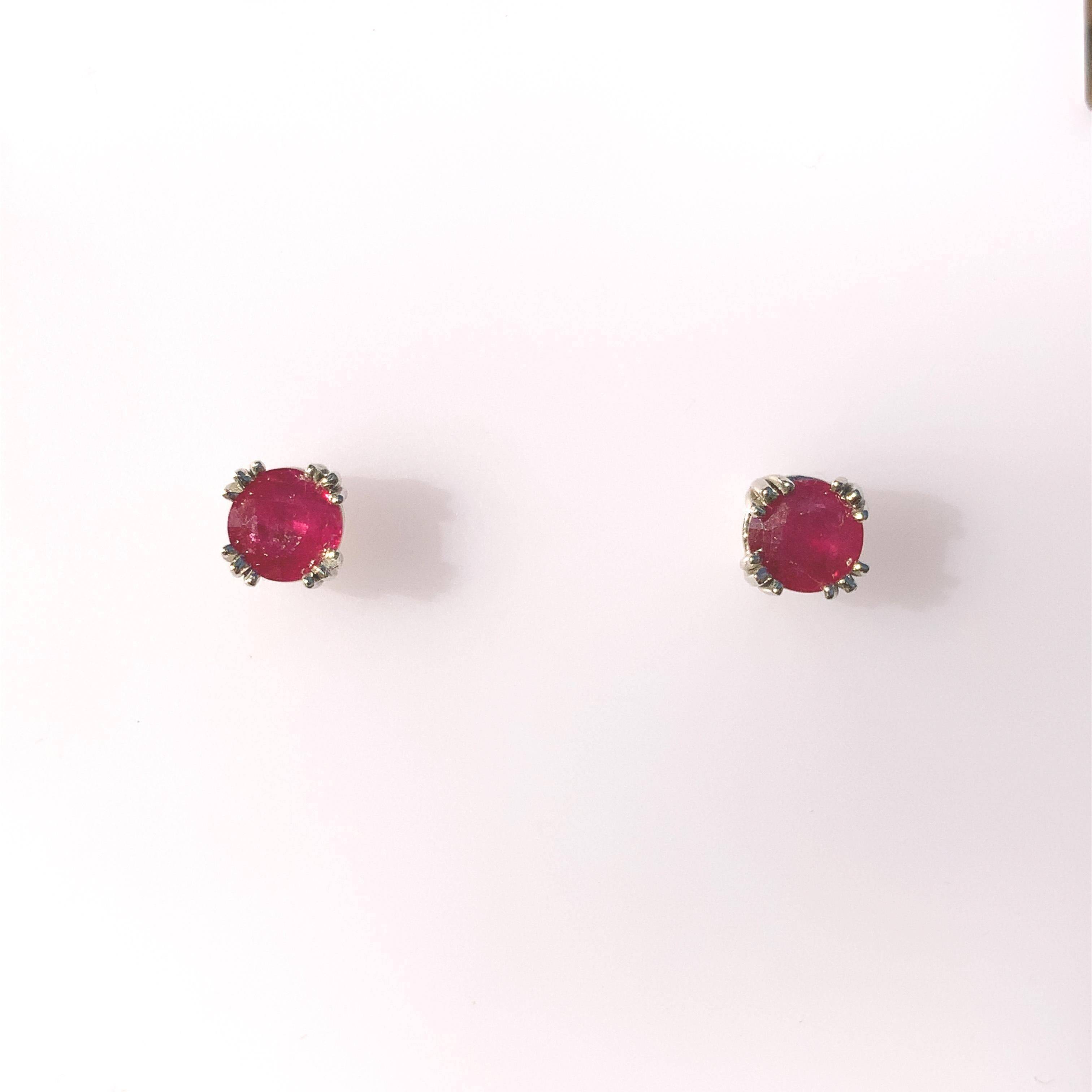 Platinum 1.72 carat Ruby Stud Earrings In New Condition For Sale In Big Bend, WI