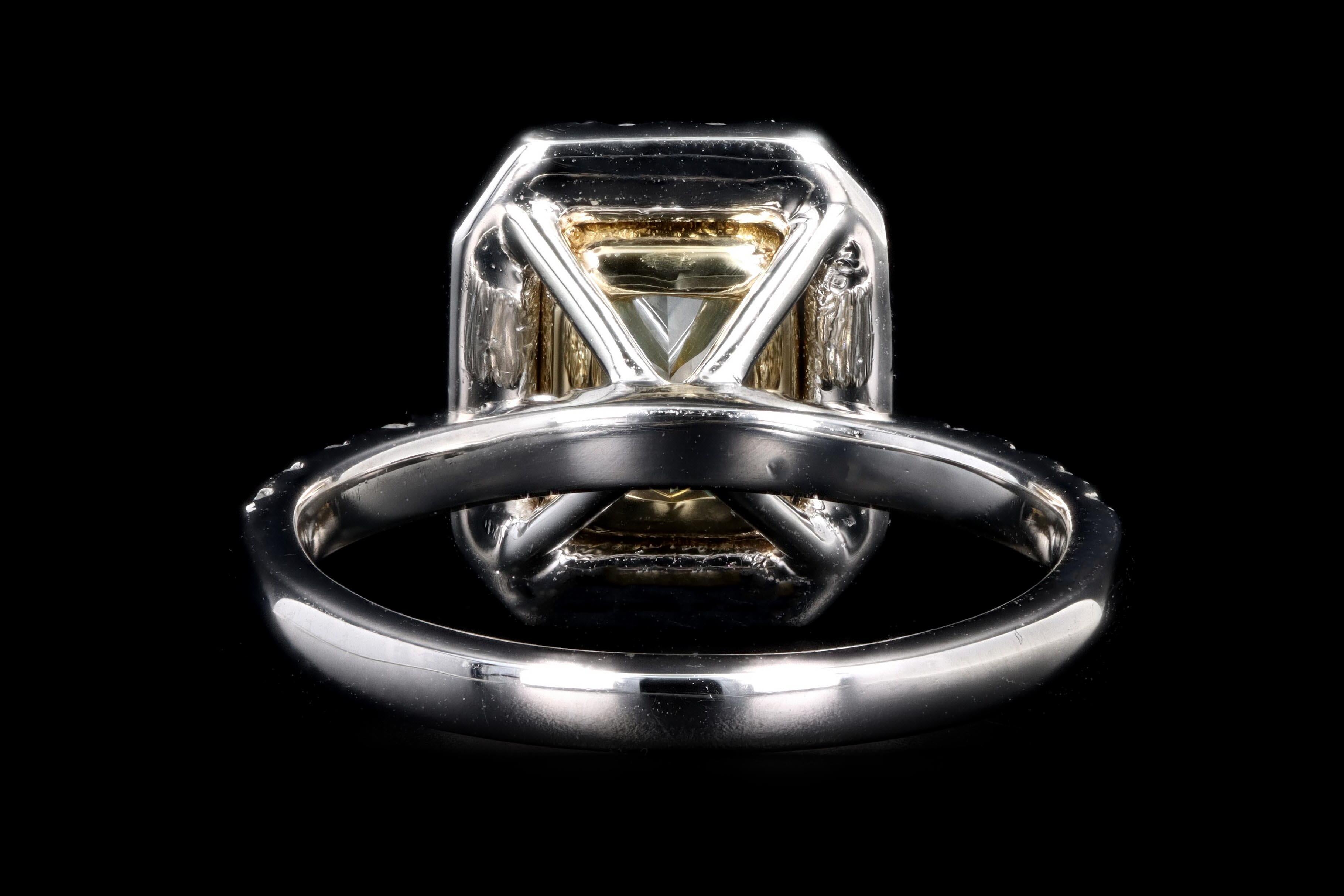Platinum 1.73 Carat Fancy Yellow Radiant Cut Diamond Ring 4