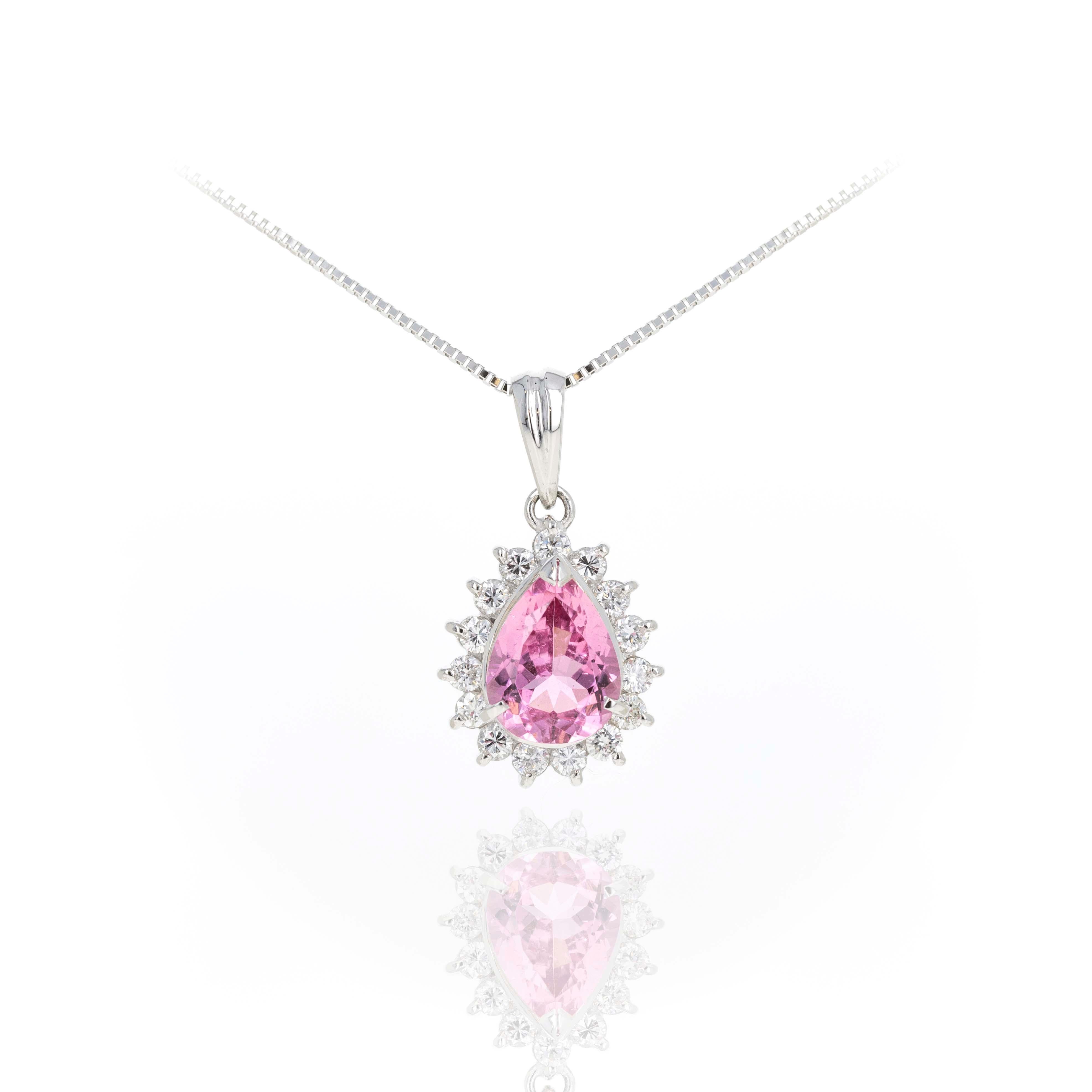 Collana in platino con diamanti e tormalina rosa da 1,75 carati in vendita 1
