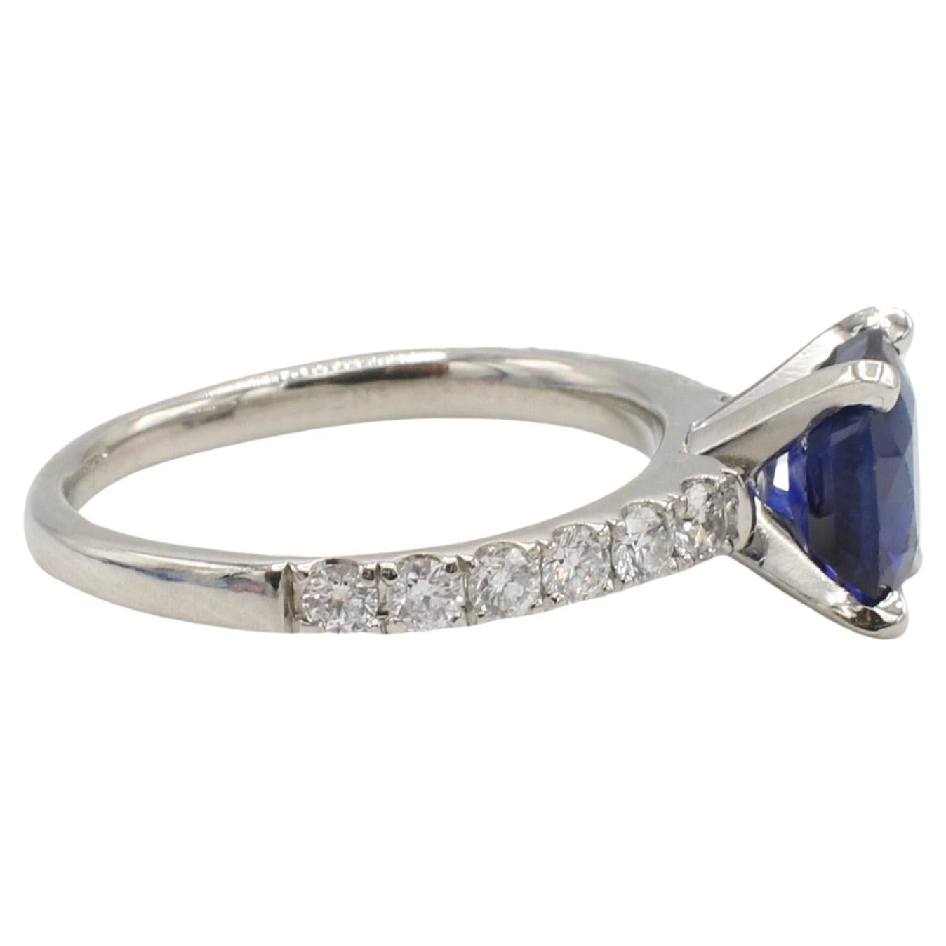 Modern Platinum 1.76 Carat Natural Blue Sapphire & Diamond Accented Engagement Ring  For Sale