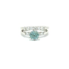 Conjunto de anillo de compromiso y alianza de platino con zafiro de Montana certificado por la GIA de 1,77 ct en total y diamantes