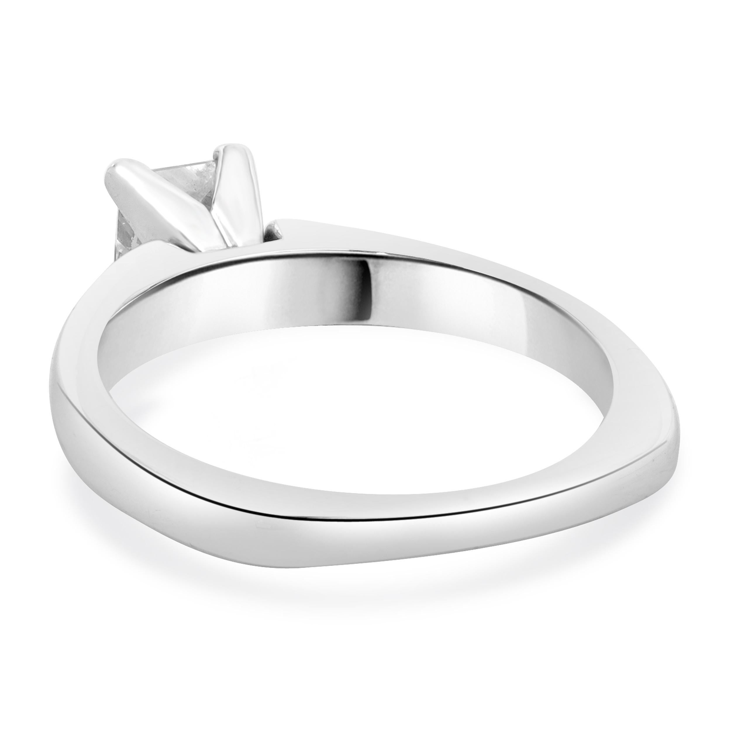 Platinum & 18 Karat White Gold Princess Cut Diamond Engagement Ring In Excellent Condition For Sale In Scottsdale, AZ