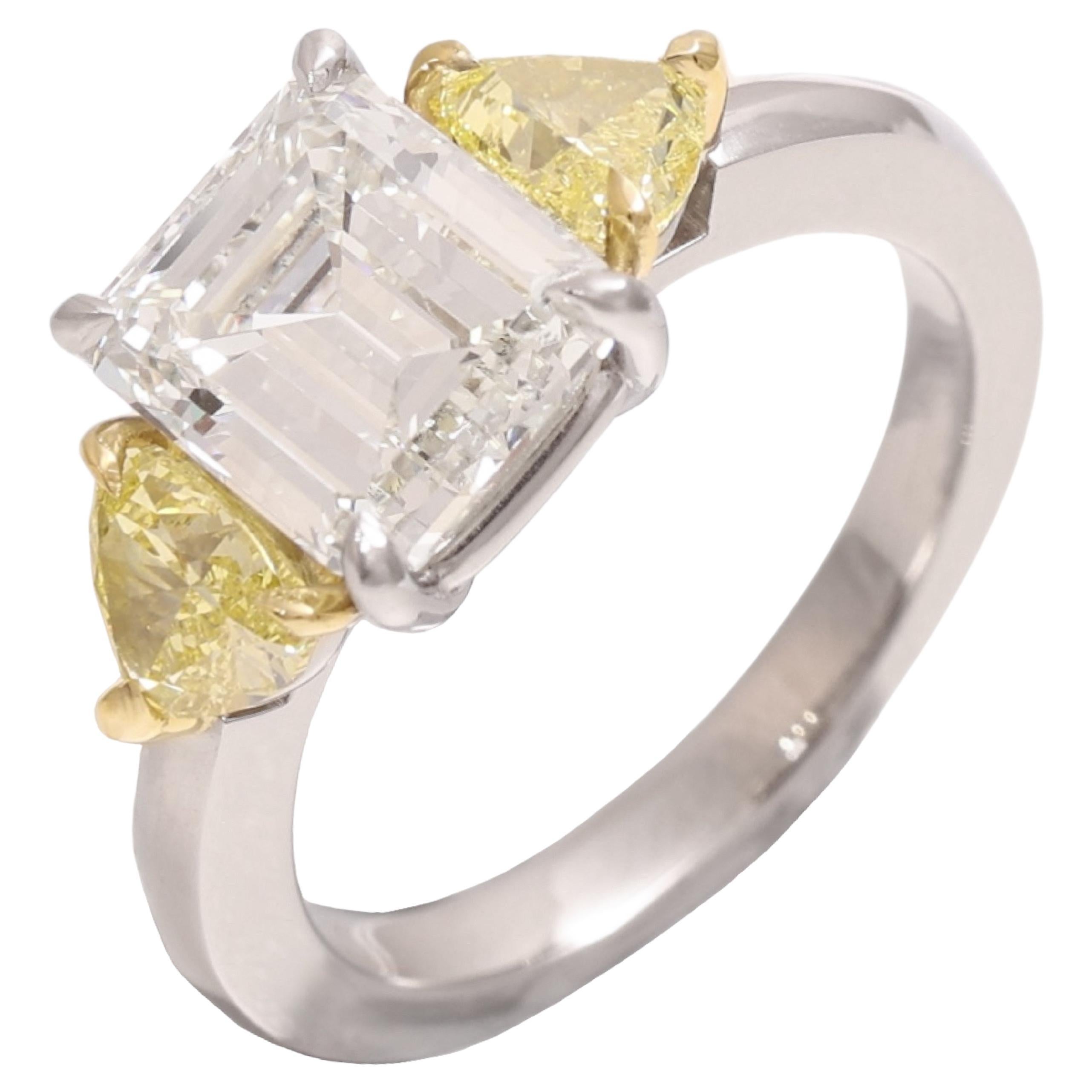 Platinum & 18 kt. Ring With 2.88 ct. Emerald Cut, 2 Triangle Cut Diamonds For Sale