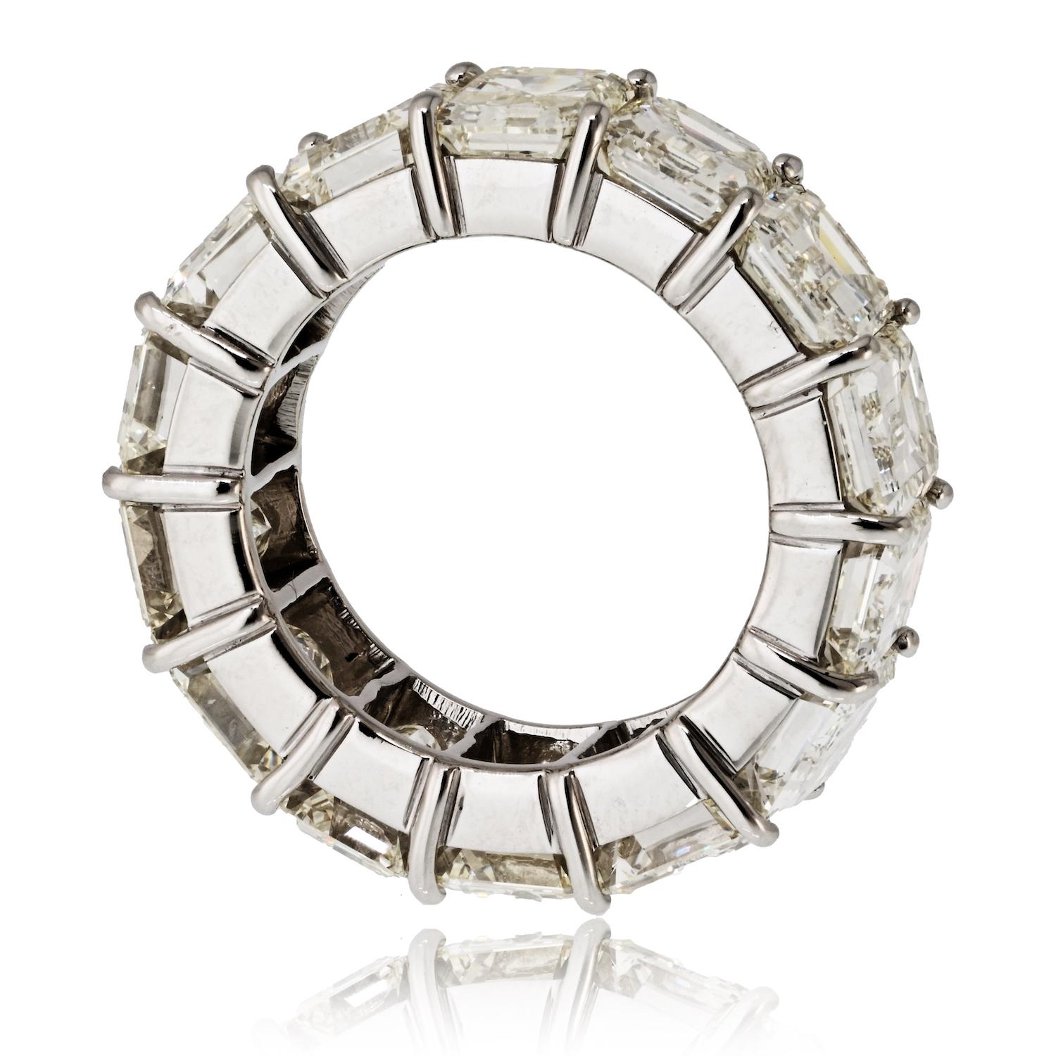 Platinum 18.00cttw Emerald Cut Diamond Eternity Ring In Excellent Condition For Sale In New York, NY