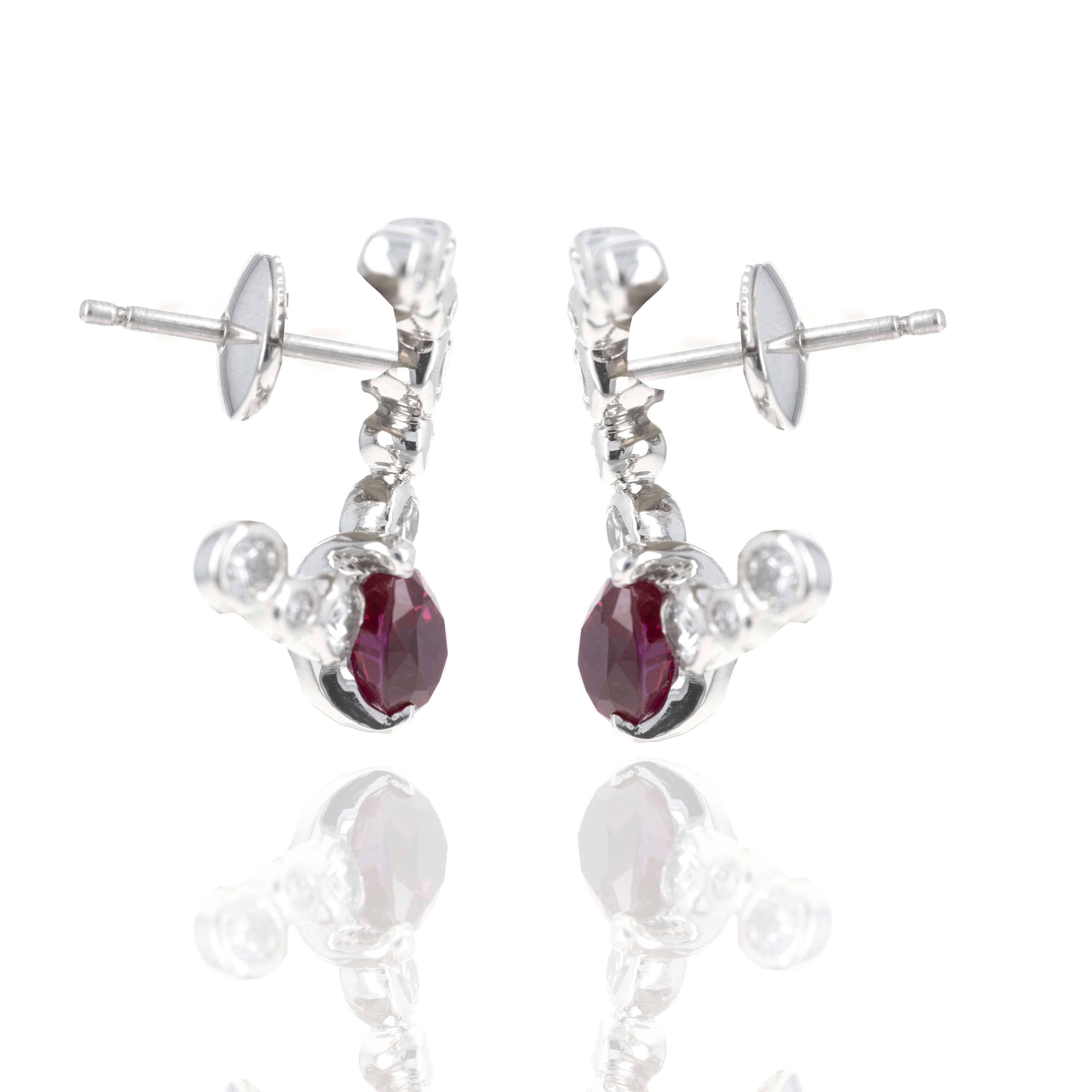 Boucles d'oreilles en platine 1.84 carat Burma Ruby Diamond Swirl Neuf - En vente à Cape May, NJ