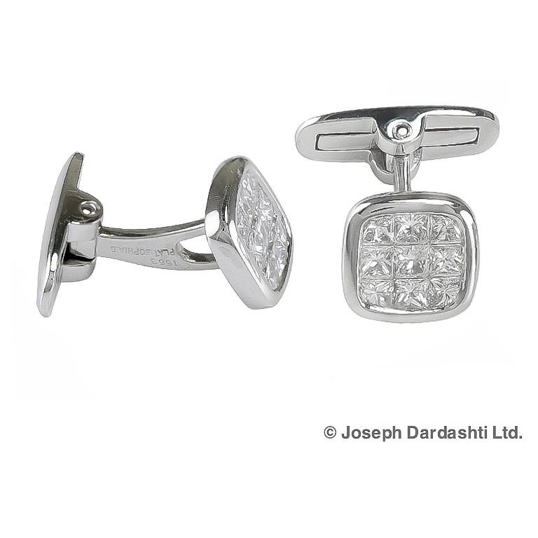Platinum with all diamonds total weighing of 1.88 carat cufflinks