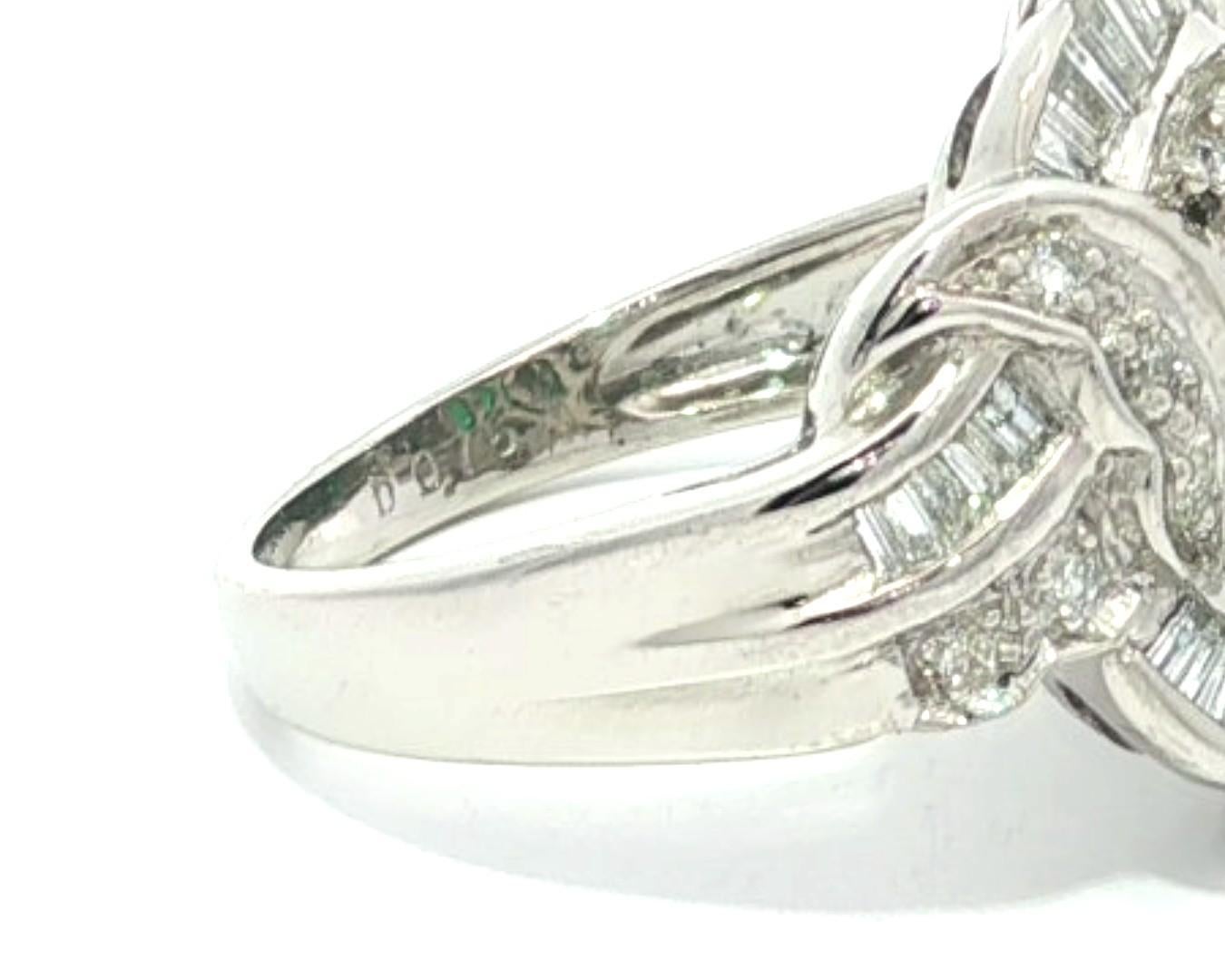 Bague à large bande en platine 1.8ctw Square Step Cut Emerald w/ Baguette Diamond en vente 4