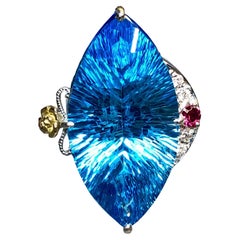 Bague cocktail grande taille fantaisie en platine 18 carats, topaze marquise, diamant et rubis 26,11 carats