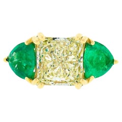 Platino Oro 18k 2,58ct GIA Fancy Yellow Princess Diamond Trillion Emerald Ring