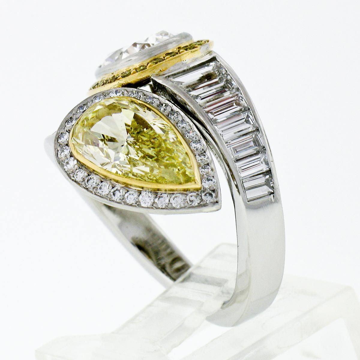 Bague Moi et Toi en or 18k platine 6.07ctw GIA Pear Fancy Yellow Diamond Bypass Unisexe en vente
