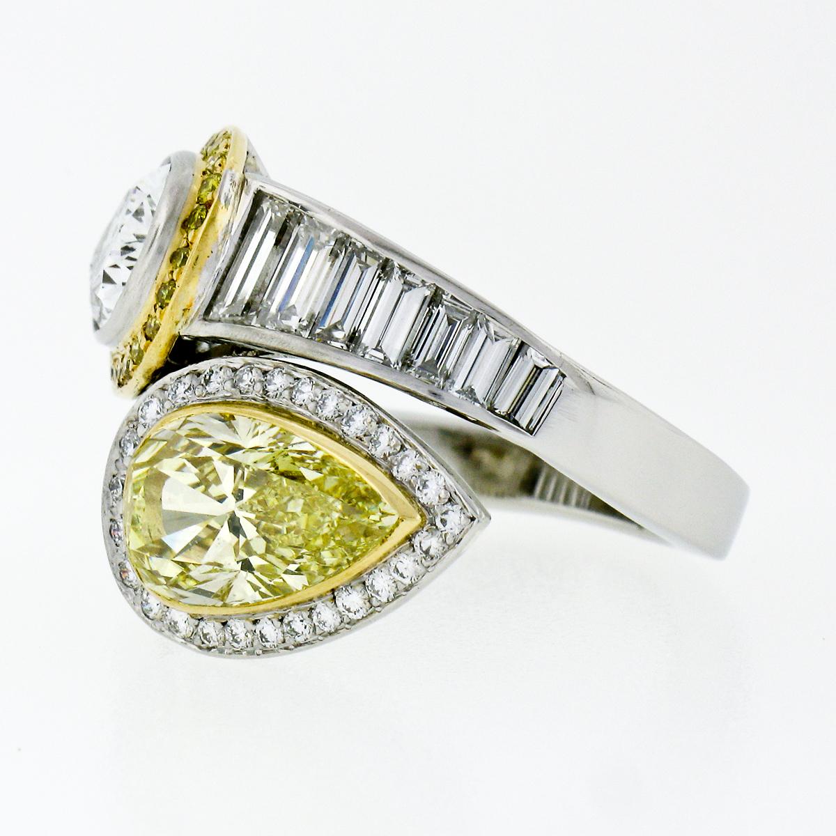Bague Moi et Toi en or 18k platine 6.07ctw GIA Pear Fancy Yellow Diamond Bypass en vente 2