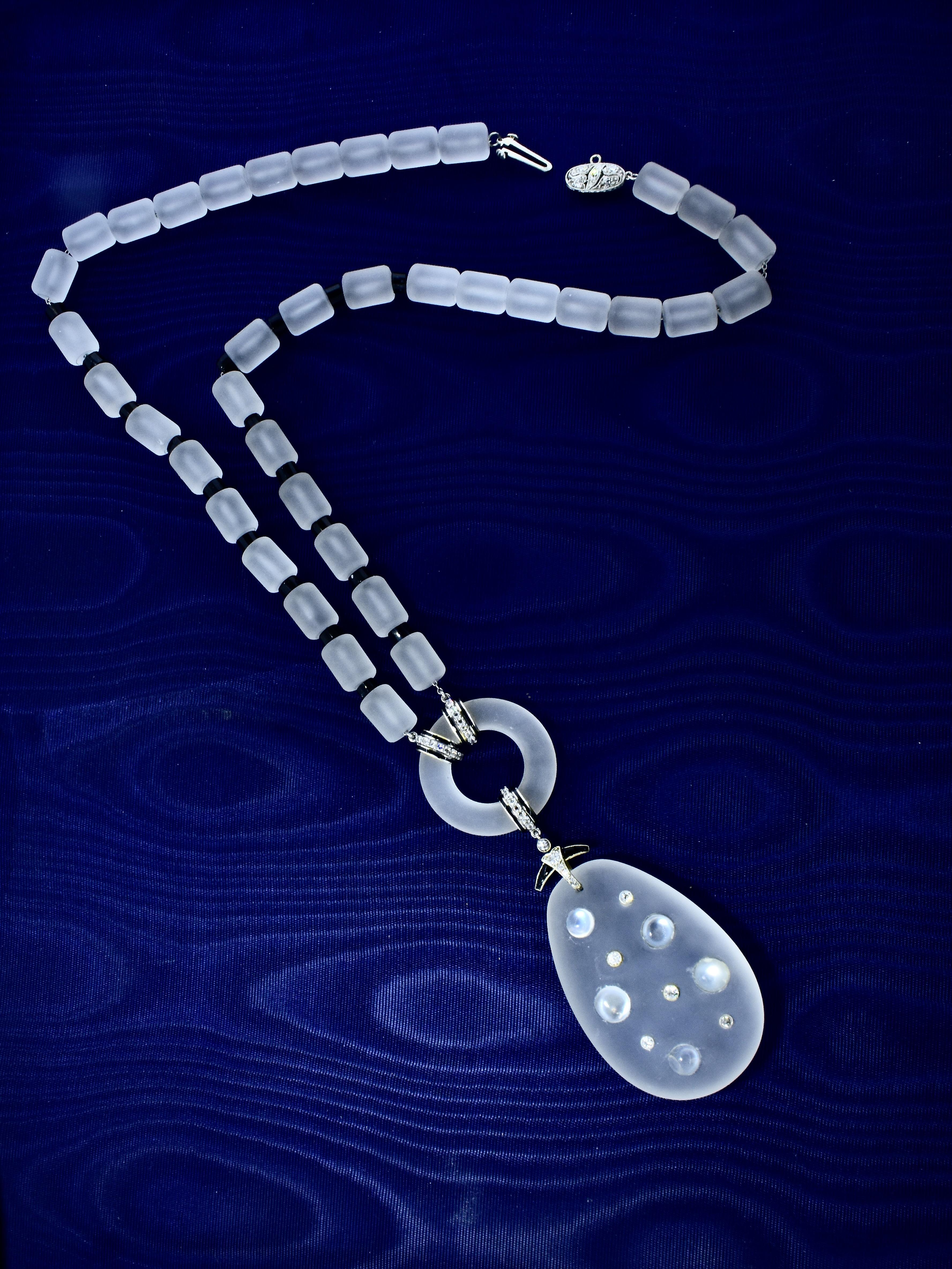 Sautoir Vintage de Platino, 18K, Cristal de Roca, Diamante y Ónice. en Bueno estado para la venta en Aspen, CO