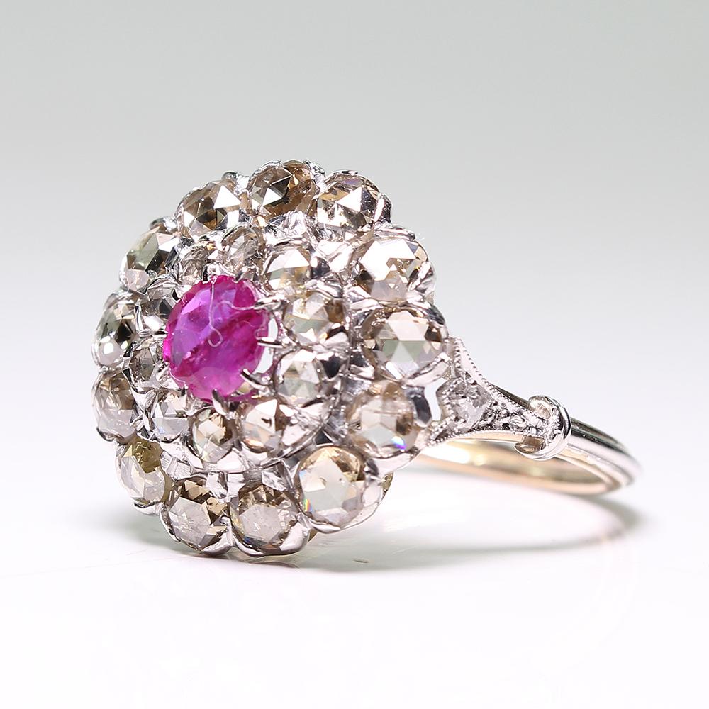 Platin & 18 Karat viktorianischer Vintage-Diamantring mit antikem Rubin und Diamant im Rosenschliff 1