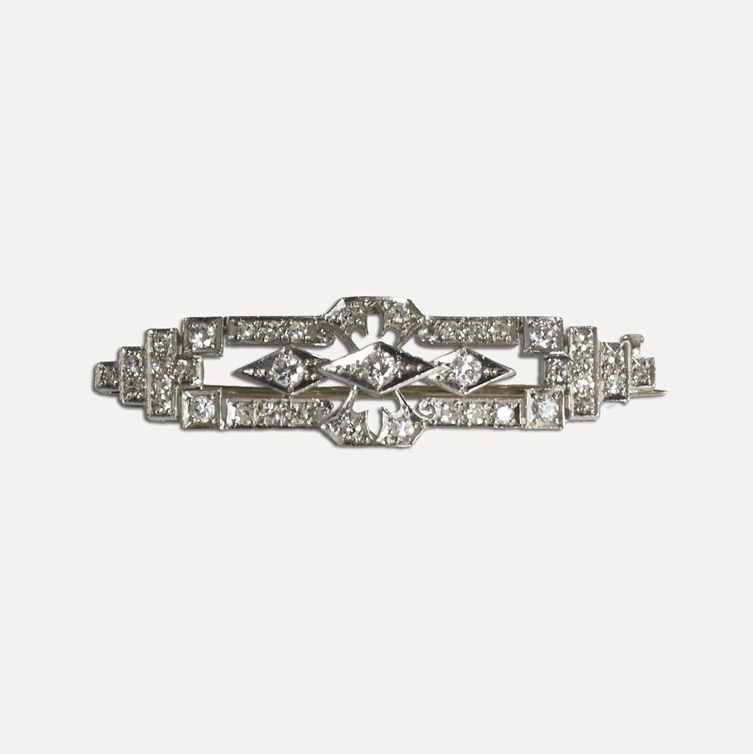 Platinum & 18K White Gold Vintage Diamond Brooch In Excellent Condition For Sale In Laguna Beach, CA