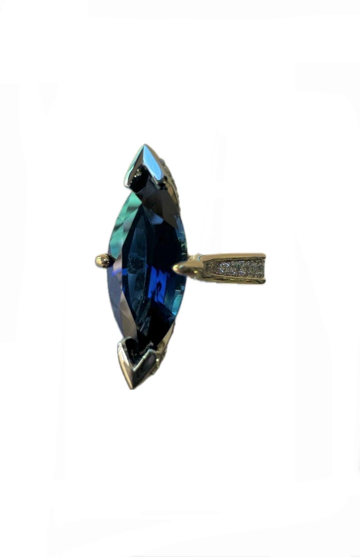 Anillo de platino y oro amarillo de 18 quilates con certificado GIA de 7,56 quilates de zafiro azul marquesa en Nuevo estado para la venta en Los Angeles, CA