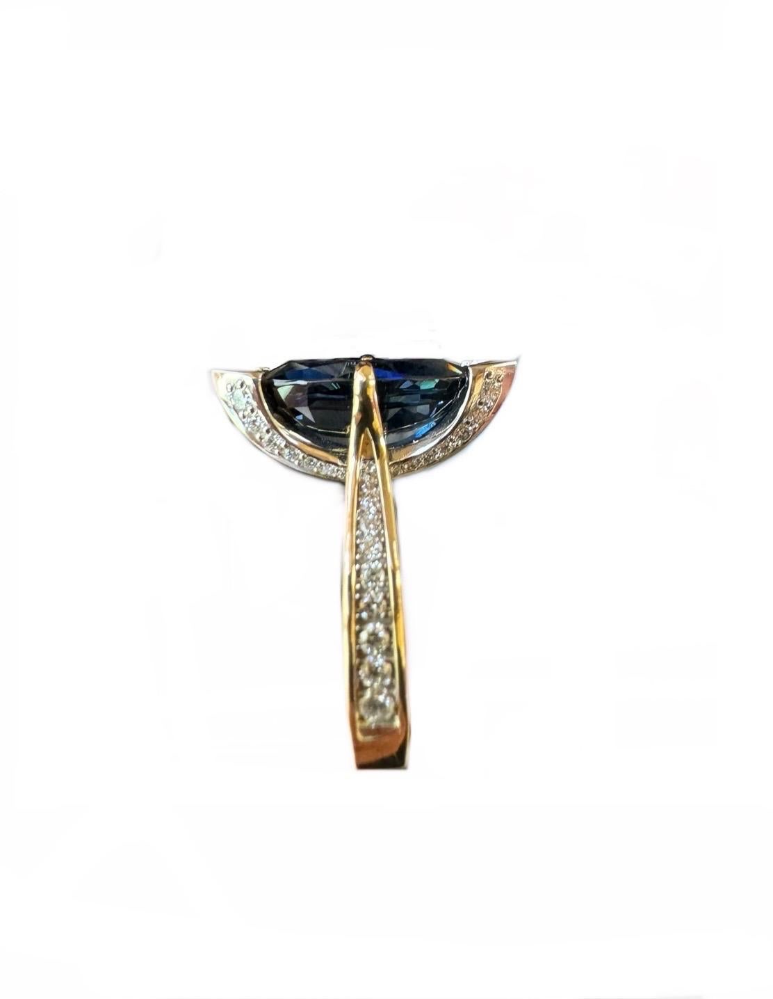 Anillo de platino y oro amarillo de 18 quilates con certificado GIA de 7,56 quilates de zafiro azul marquesa en venta 1