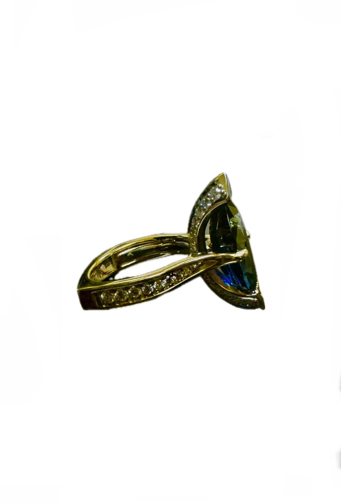 Anillo de platino y oro amarillo de 18 quilates con certificado GIA de 7,56 quilates de zafiro azul marquesa en venta 2