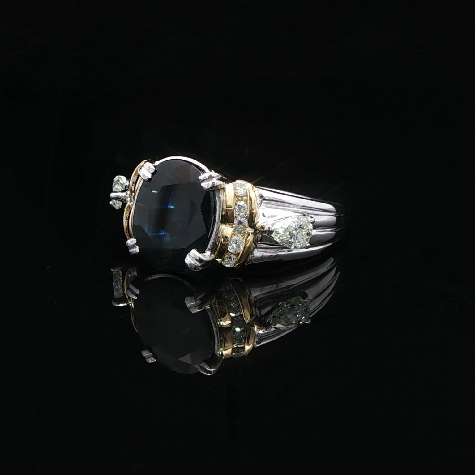 Anillo de Platino y Oro Amarillo de 18k con Acentos de Diamantes en Zafiro Azul Oscuro Grande de 3,66ctw en venta 9