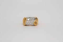 Platinum & 18K Yellow Gold Ring with Round Brilliant Cut Diamonds, 3.40 Carats