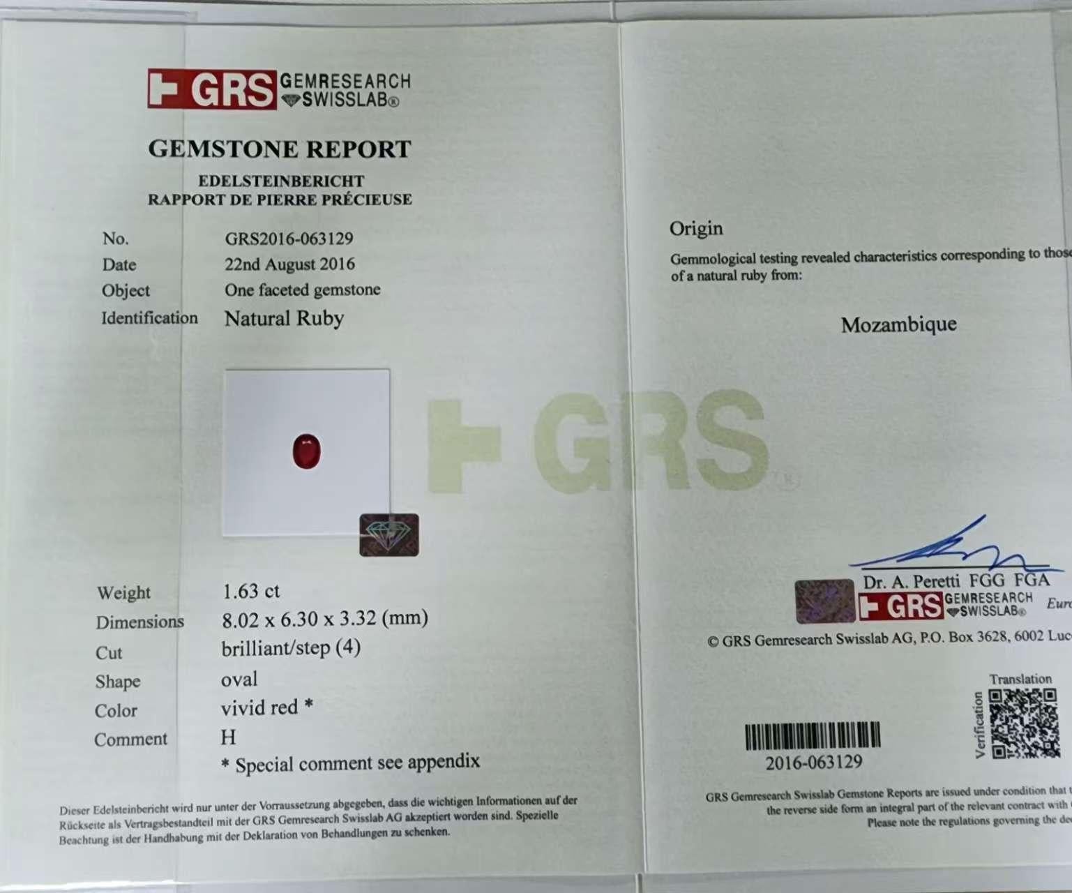 Anello in platino e oro giallo 18 carati con rubino e diamanti a grappolo - 1,63 carati certificato GRS in vendita 1