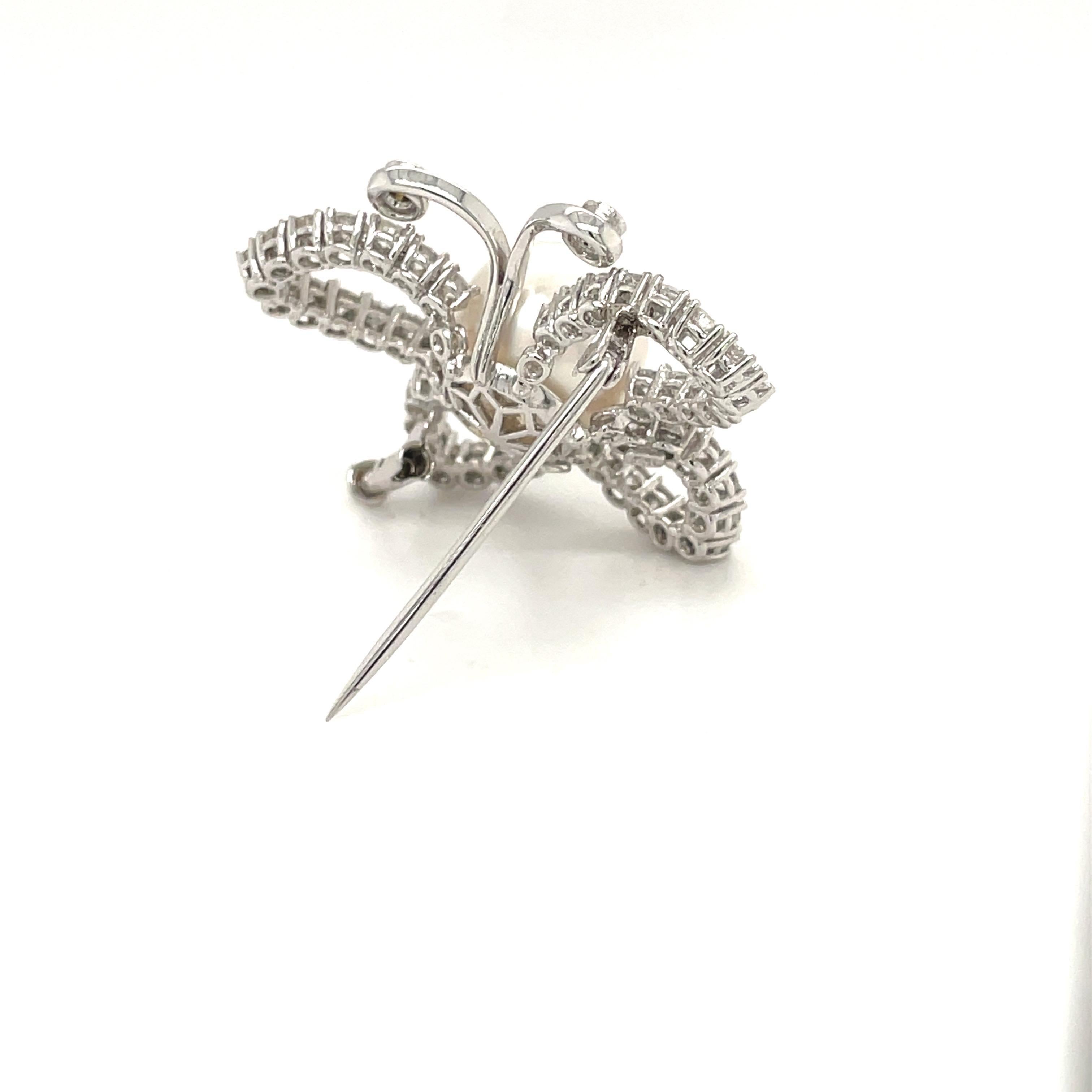 Platinum and 18 Karat White Gold 3.20 Carat Diamond and Pearl Butterfly Brooch For Sale 1