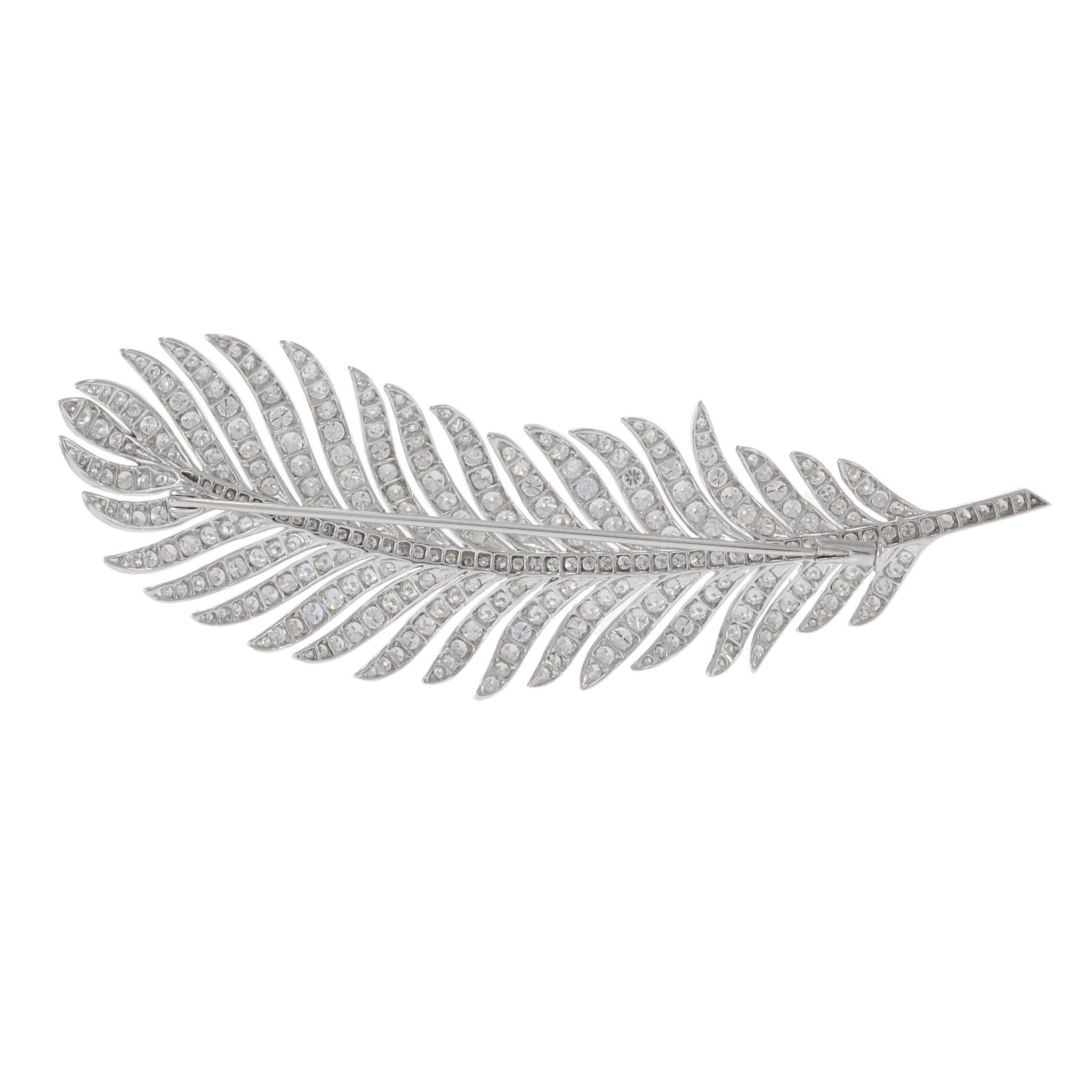 Platinum/18KT Yellow Gold Palm Leaf Diamond Brooch In New Condition For Sale In New York, NY
