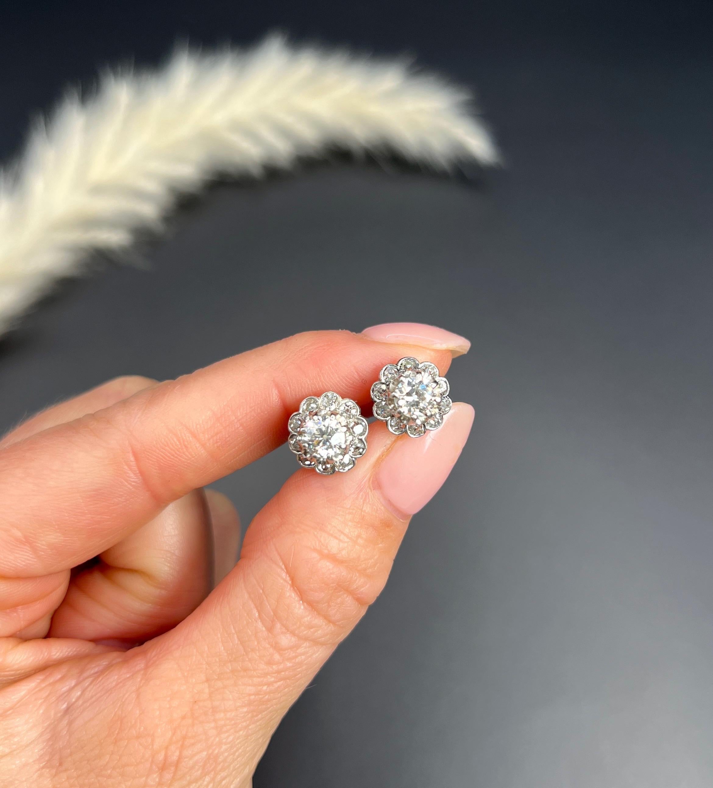 Platinum, 1920s Diamond Daisy Changeable Stud Earrings with Alpha Back Fittings In Good Condition For Sale In Brighton, GB