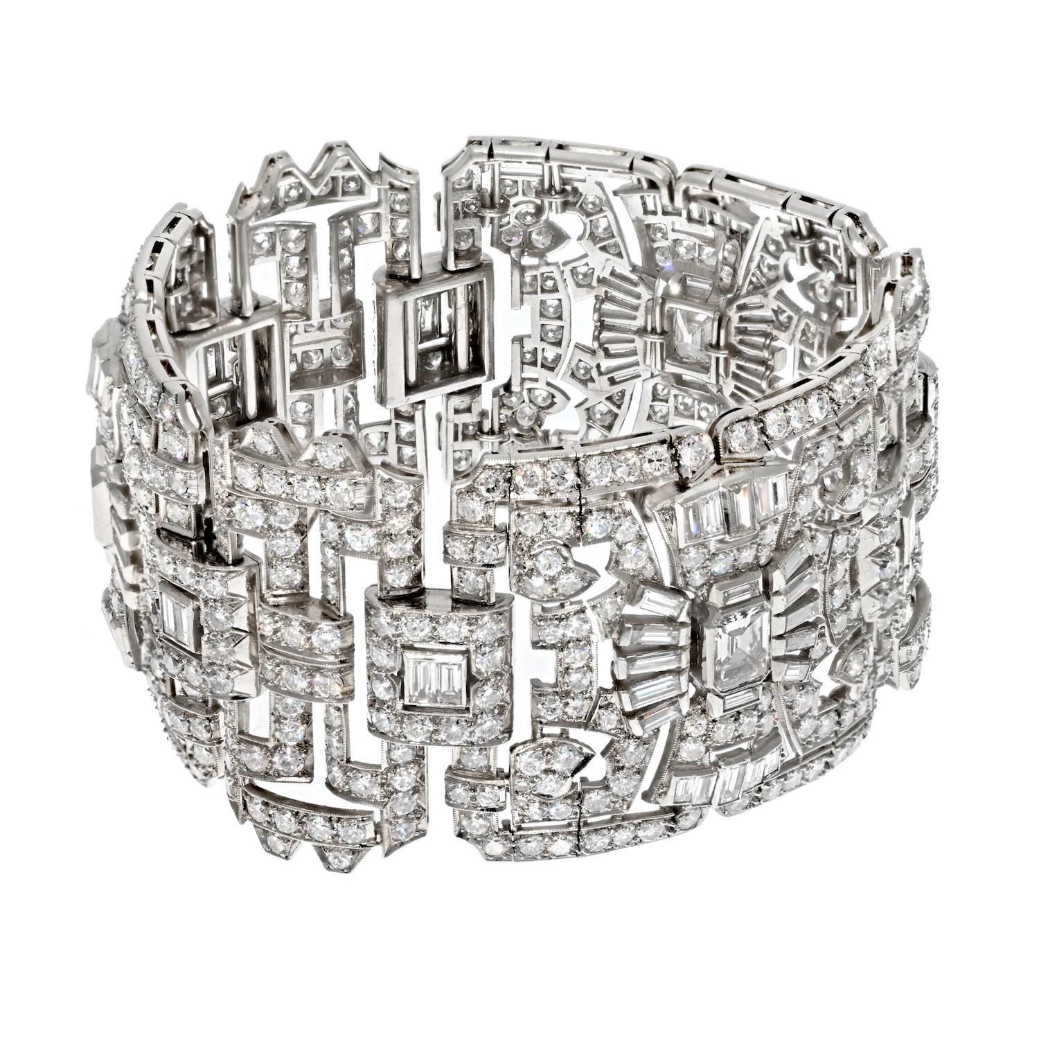 Art Deco Platinum 1930s Statement Deco 47.00cttw Diamond Bracelet For Sale