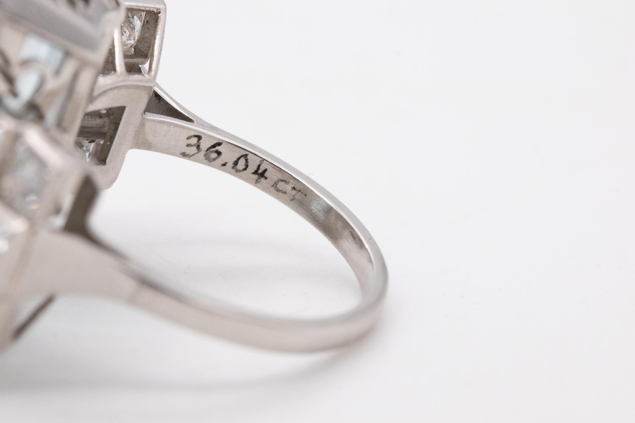 Platinum 1938 Art Deco Statement Ring with 28.44 Cts in Aquamarine and Diamonds In Excellent Condition In Miami, FL