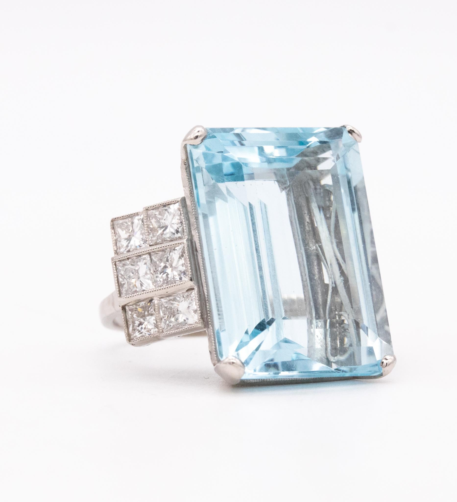 Platinum 1938 Art Deco Statement Ring with 28.44 Cts in Aquamarine and Diamonds 2