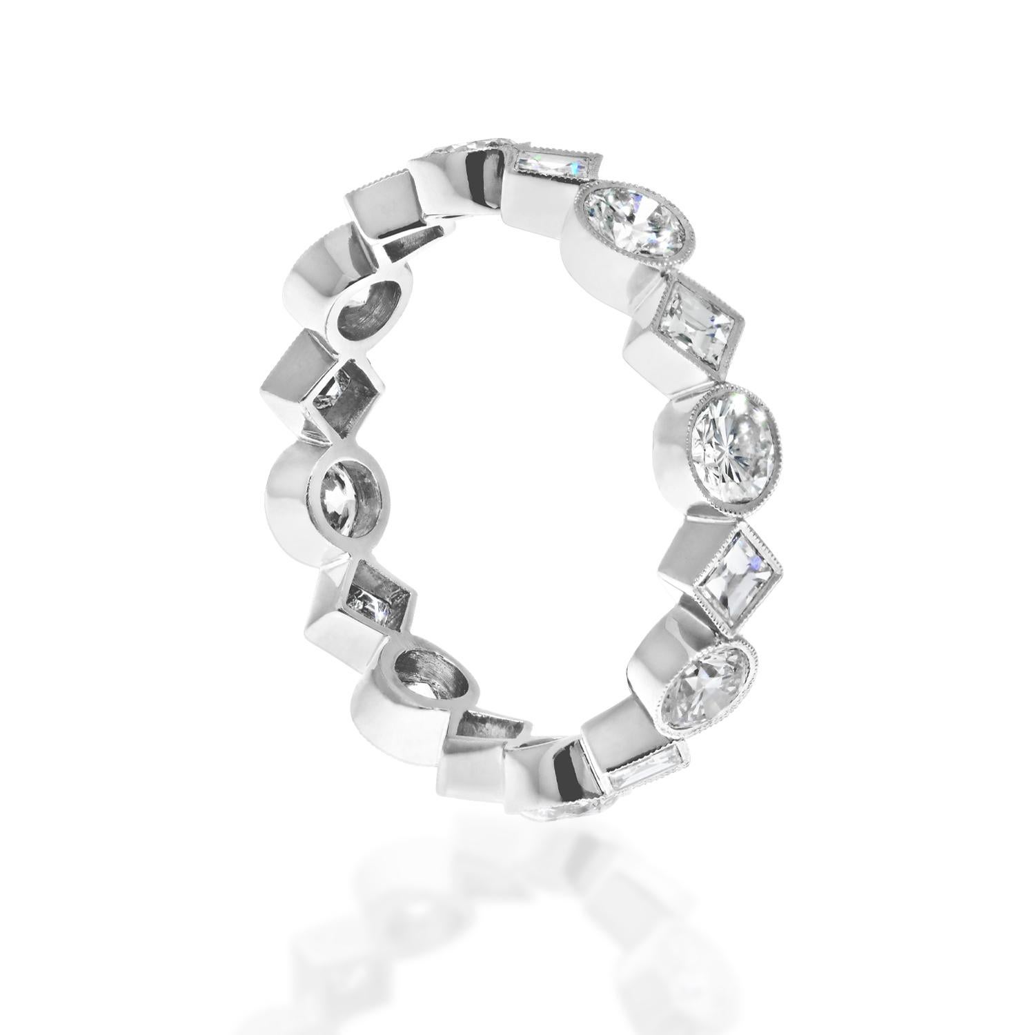 Round Cut Platinum 1.95cttw Bezel Set Round And Carre Cut Diamond Eternity Ring For Sale