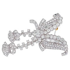 Platinum 1960's 12.50 Carat Diamond Dangling Cluster Brooch