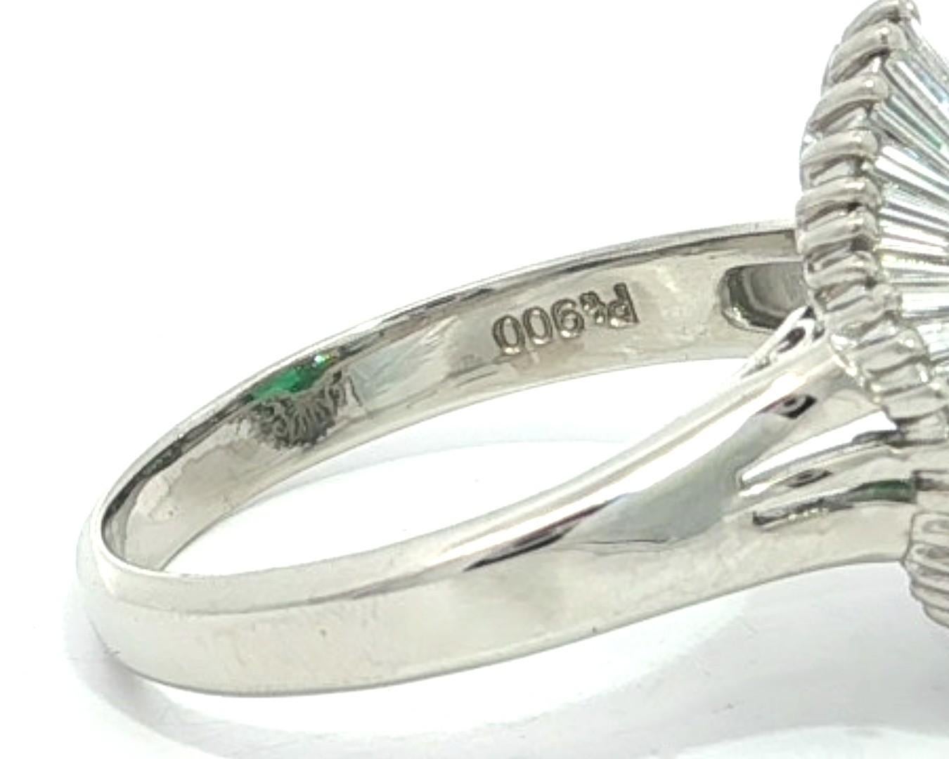 Anello Ballerina classico in platino con smeraldo verde ricco e vibrante da 1,96ctw e diamanti in vendita 8
